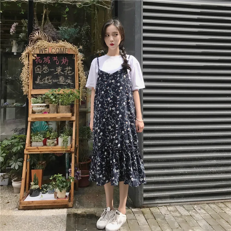 Летнее женское платье новое корейское свободное тонкое свежее средней и длинной