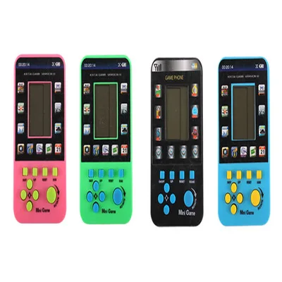 1pcs random Электронный тетрис детская портативная игровая консоль Портативный ЖК-экран игры мультфильм Железный человек трансформация интерактивные детские игрушки - Цвет: 1pcs random