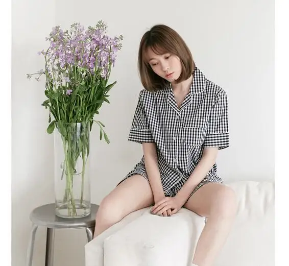 

2017 Korean Style New Couples Pajamas Set Short Pyjamas Women Plaid Summer Women's And Man's Sleepwear Pijamas Home Clothes Q42