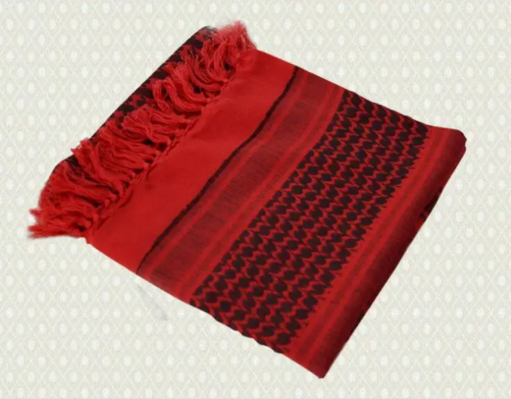Многоцелевой ветрозащитный арабский kaffiyeh Косынка песок предотвращения Пешие прогулки шарфы шейный платок армии поклонников Тактический Шарф - Цвет: Красный