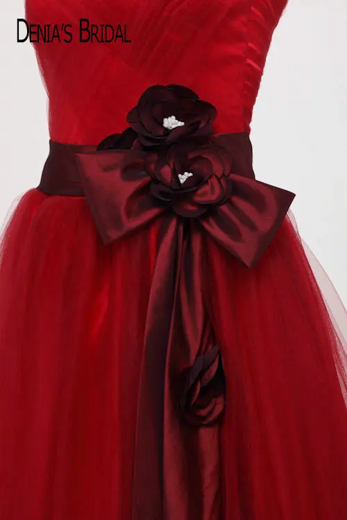 Простое красное вечернее платье с V образным вырезом без рукавов поясом и цветами ТРАПЕЦИЕВИДНОЕ ПЛАТЬЕ до