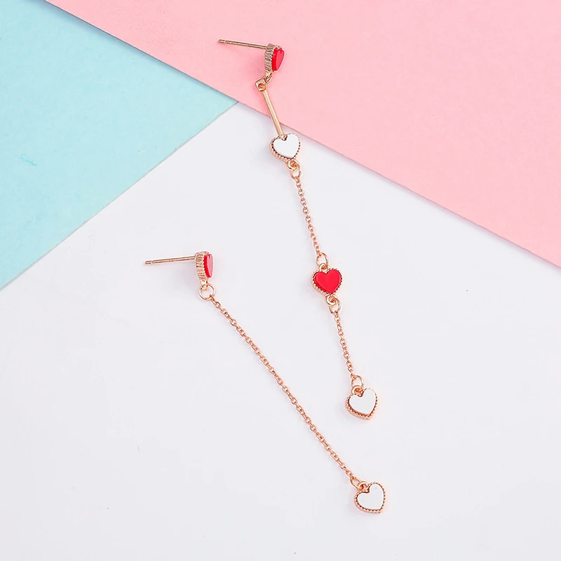 Простые Асимметричный красный любовь леди длинные серьги маленький с кисточкой