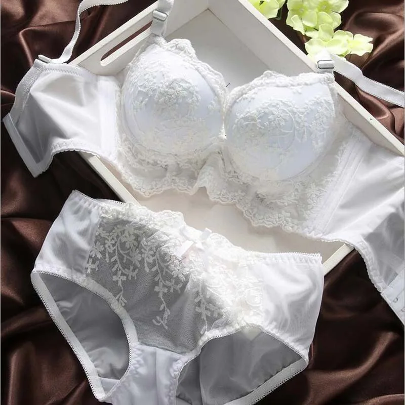 Women Bra And Brief Sets Sexy Lace Underwear Lingerie Set Vintage Embroidery Push Up Panty 70B 75B 80B 85B | Женская одежда
