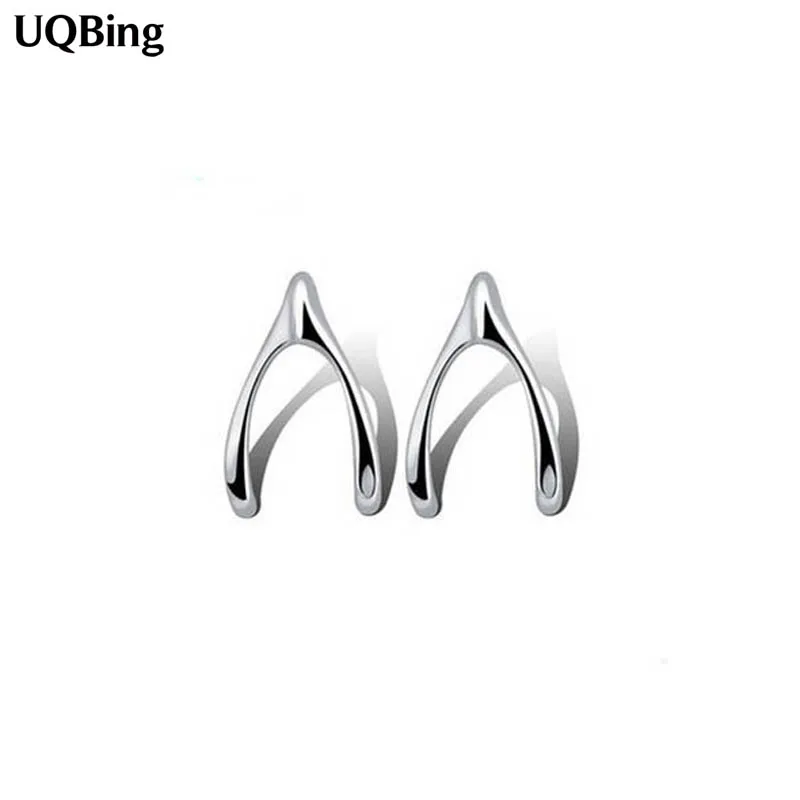 

Женские серьги-гвоздики из серебра 925 пробы