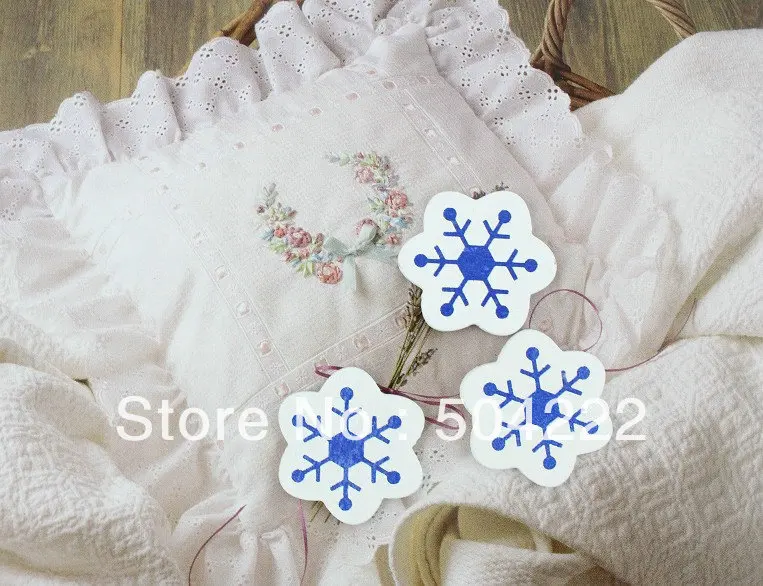 

Set of 100pcs snowflakes kawaii flower Wood, Wooden Cabochon charm Button diy doll making 28mm -MK0174