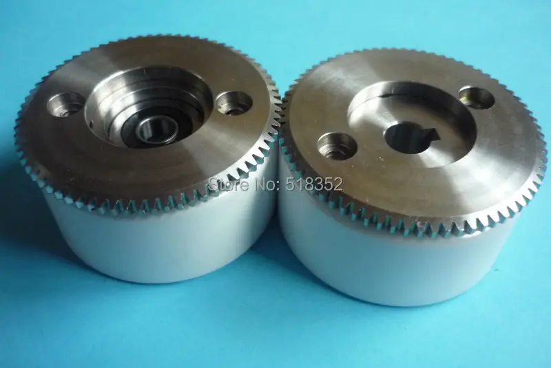 

M401 M402 Mitsubishi White Ceramic Pinch Roller Assembly with Bearing and Gear for WEDM-LS Wire Cutting Wear Parts