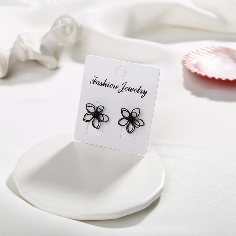 Женские серьги пусеты Элегантные корейские черные с цветами|Серьги-гвоздики| |