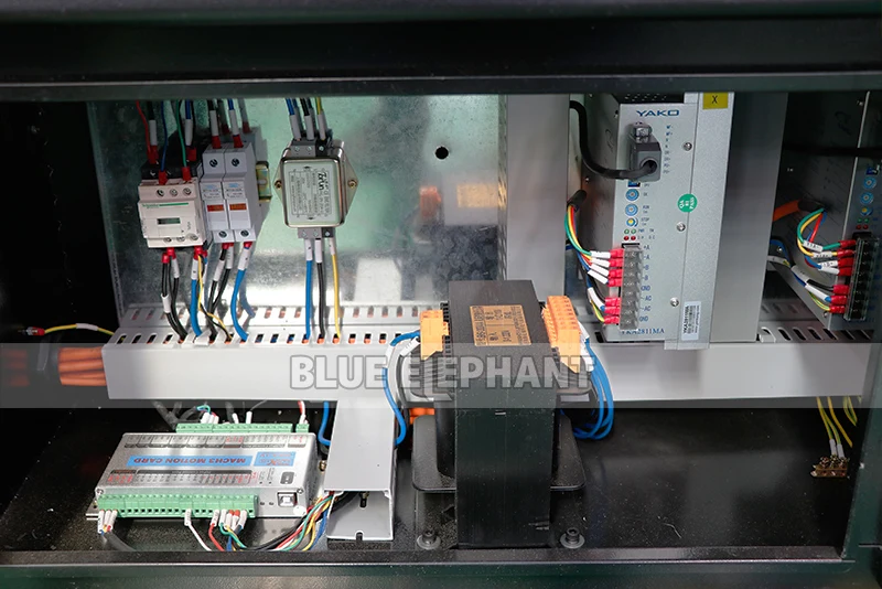 Blue Elephant Newest model 3 axis cnc router 1325 advertisng signs making on sale high performance machine | Инструменты