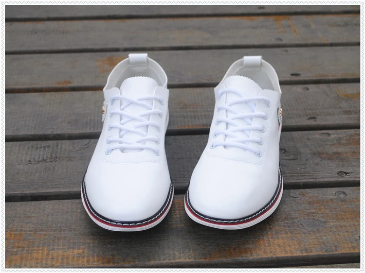 Autumn Winter Men Shoes Breathable Men's Casual Shoes Pu Leather Flat Shoes Lace-Up Man Shoes Comfortable Outdoor White Sneakers