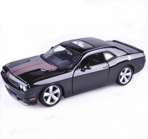 Набор моделей Maisto 1:24 DODGE Challenger SRT8 для самостоятельной сборки гоночный автомобиль