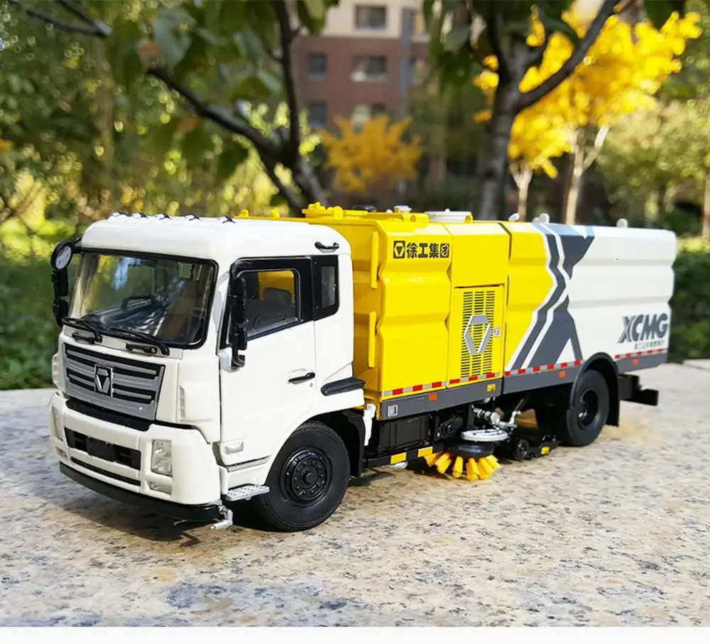 Коллекция коллекционных моделей автомобилей 1/35 XCMG пылесос уборочная