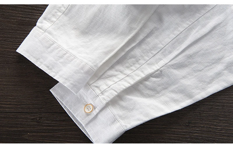Мужская Повседневная рубашка с карманами белая однотонная льняная приталенная