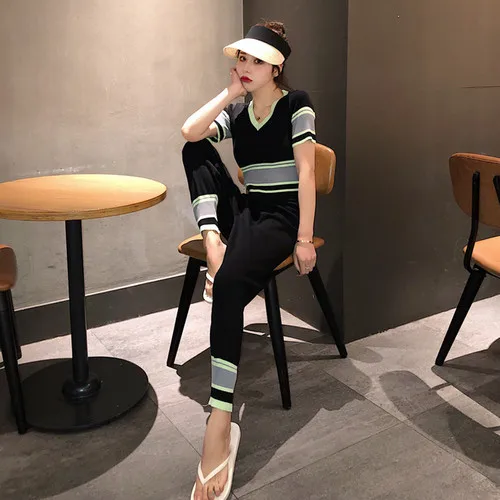 Женский спортивный костюм в полоску повседневный трикотажный комплект из 2