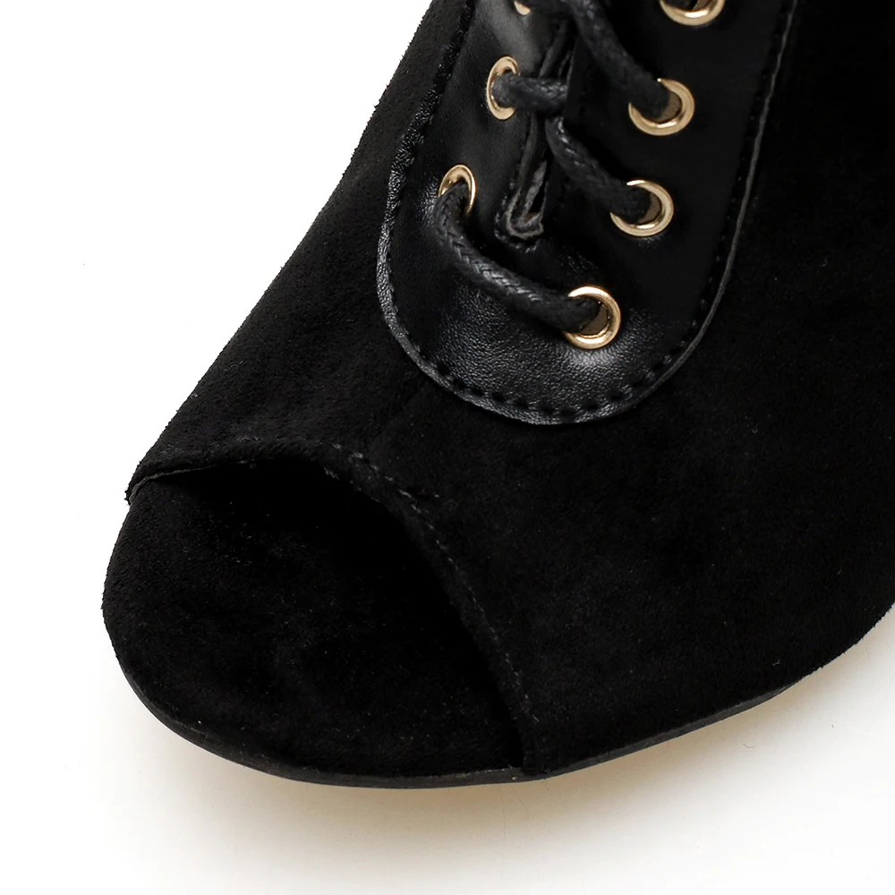 Женские ботильоны на шнуровке демисезонные ботинки из флока высоком каблуке