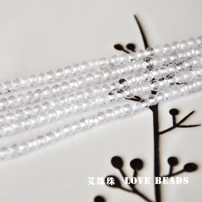 Натуральный прозрачный кварцевый диск гранями с плоской обратной стороной