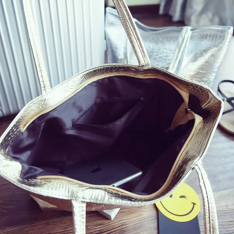 Брендовая модная повседневная женская сумка на плечо большая из искусственной