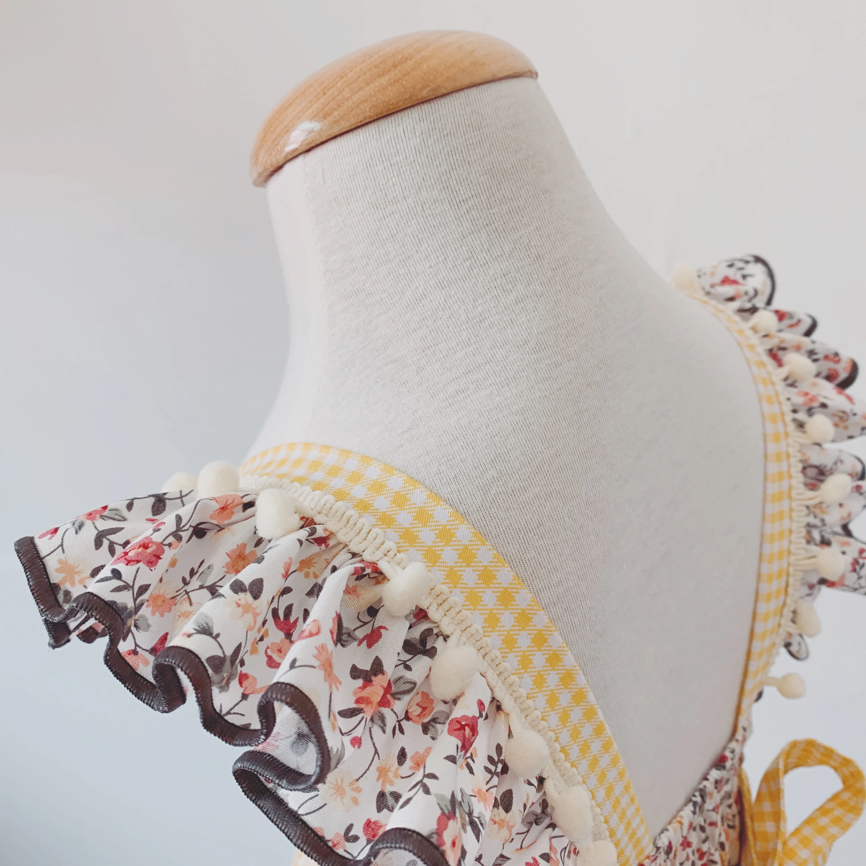 Новое Стильное летнее маленькое Цветочное платье-комбинация белое кружевное