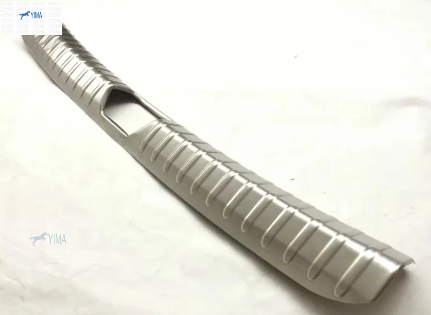 Задний (внешний + внутренний) бампер Lapetus накладка на ножку багажника Накладка