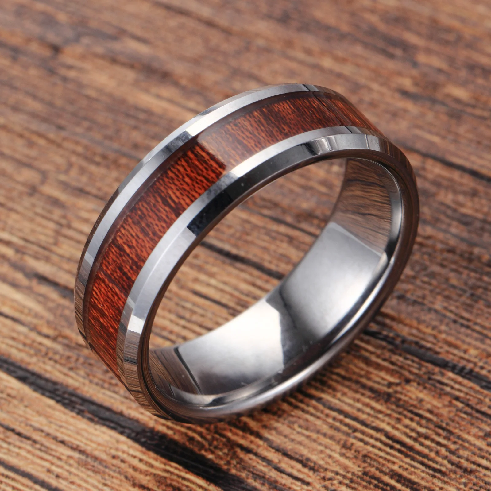 Кольцо мужское вольфрамовое с инкрустацией из древесной бумаги 8 мм | Украшения и