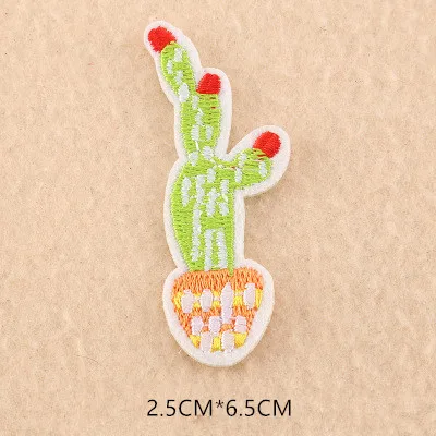 1pcs Mix Cactus Patch for Clothing Iron on Embroidered Sew Applique Cute Patch Fabric Badge Garment DIY Apparel Accessories 121 - Цвет: 58B