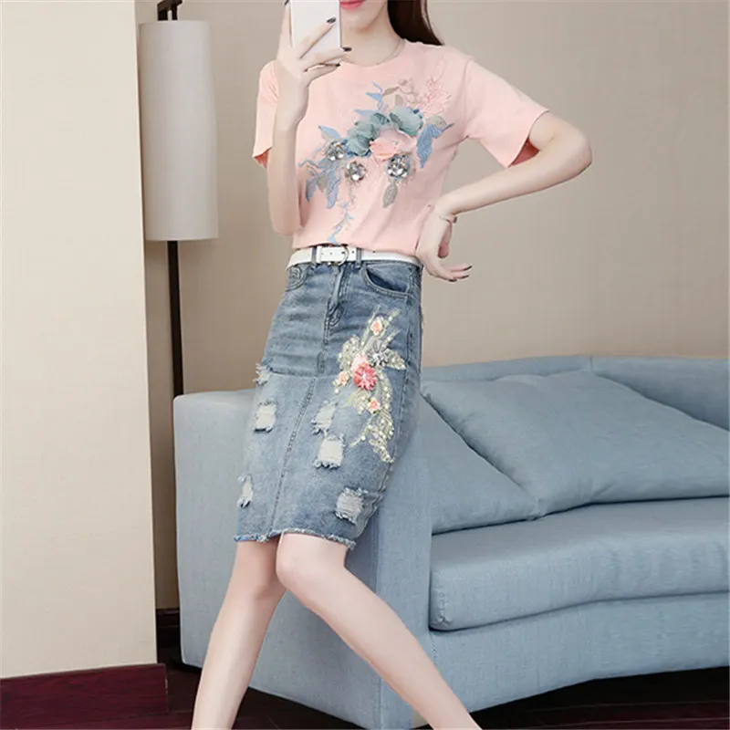 Женский комплект из двух предметов футболка с коротким рукавом и джинсовая юбка