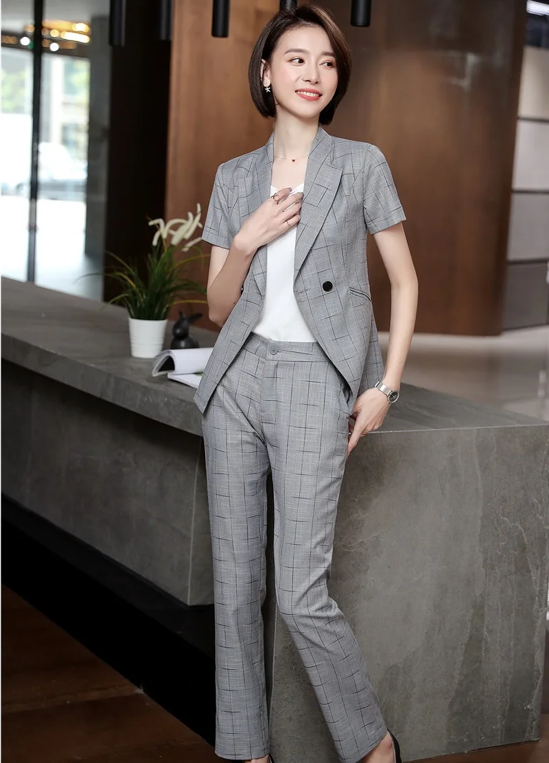 Женский деловой костюм в клетку Модный со брюками и топом офисная одежда