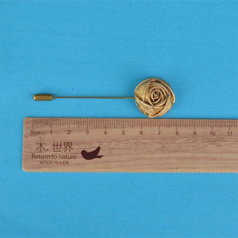 Модная бутоньерка для костюма ручной работы с золотыми розами и лацканами