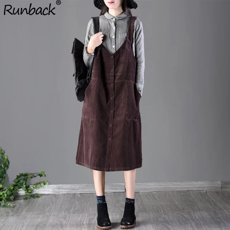 Женское винтажное платье-комбинезон Runback теплое вельветовое на бретельках с