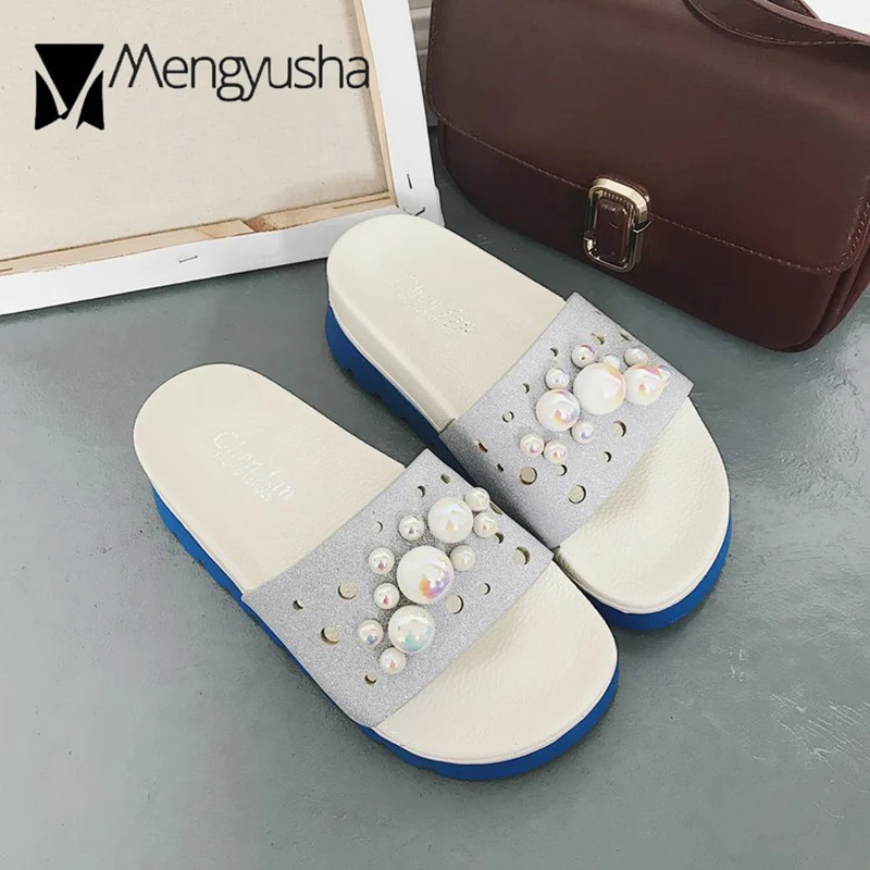 Из нубука и флока вырезами на толстой подошве Дамские тапочки жемчуг шпильки