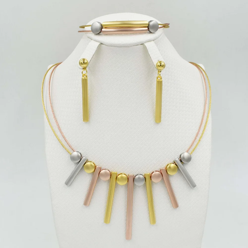 Комплект золотых ювелирных украшений из бисера и | Украшения аксессуары