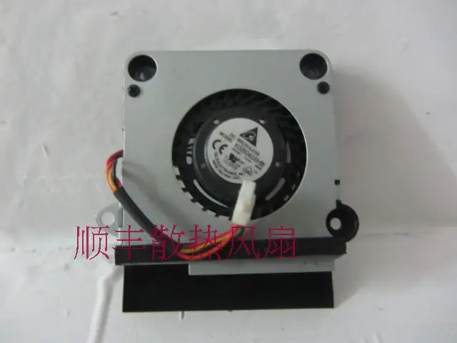 

Delta : ksb0405hb-9d05 dc5 v 0.44a Cooling fan