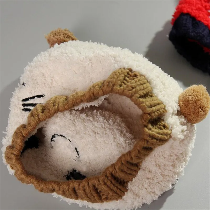 XUYIJUN 2018 year brand 2 pieces / set of girls shoes boy hat scarf kit cute cat children's children skullies beanies Balaclava |