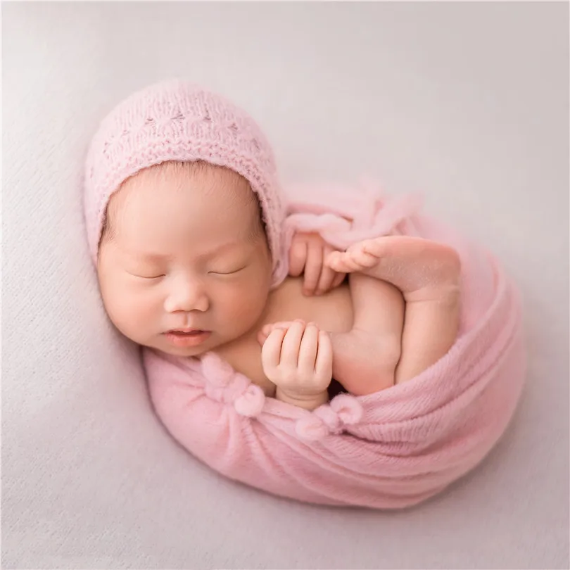 

Knitted Newborn Bonnet Stretch Knit Wrap Set for Photography Shoot Vintage Baby Girl Jersey Wrap Crochet Mohair Hat set Props