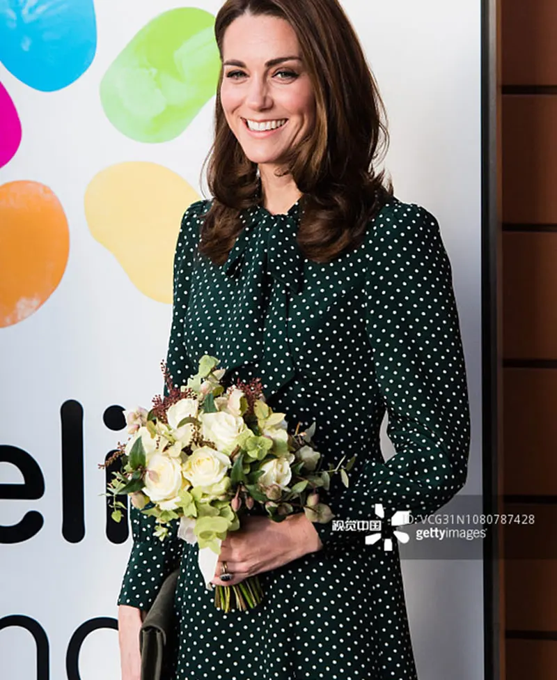 Женское платье принцессы Kate Middleton ТРАПЕЦИЕВИДНОЕ ПЛАТЬЕ в горошек с длинным