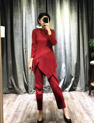 Miyake Fold понижающий возраст вестернизация Ранняя весна умный Двухсекционный французский миноритарный Женский костюм