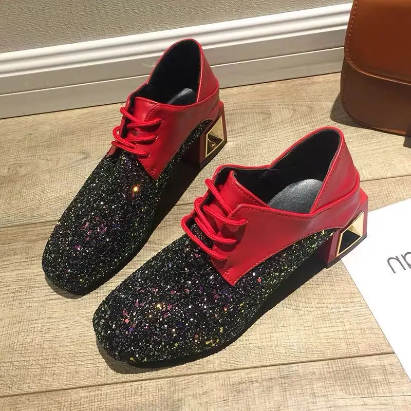 Женская обувь на каблуке модная офисная с острым носком женская грубом цвет