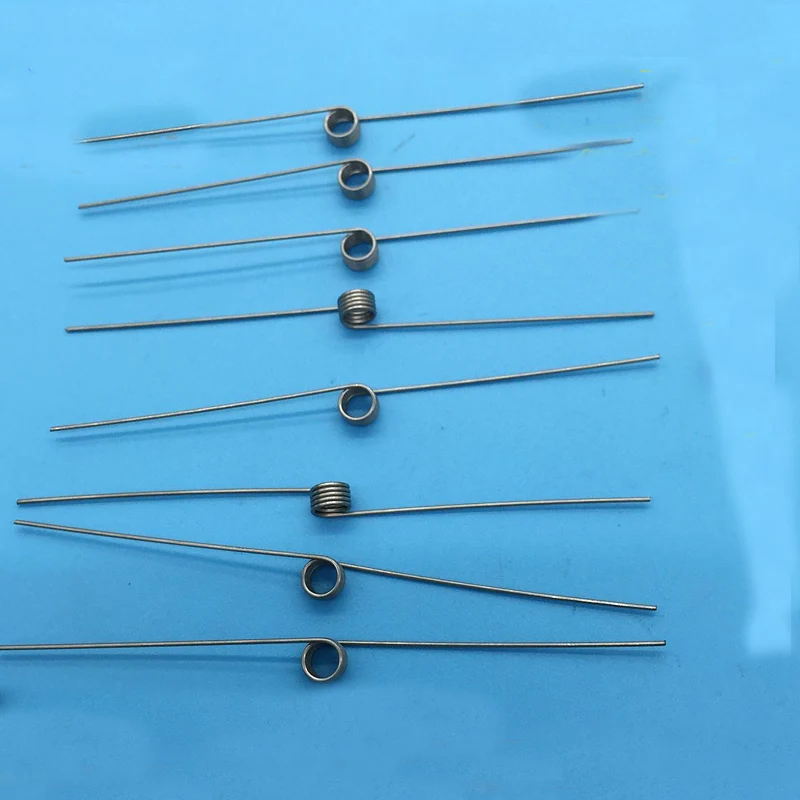 

Пружина кручения 0,6 мм, внешний диаметр 5 мм, градусов, нержавеющая сталь, маленький зажим пружины кручения 20 шт.