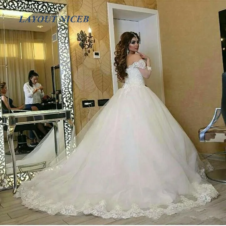 

Ball Gown Lace Wedding Dress Off the Shoulder Sheer 3/4 Long Sleeve Sweep Train Tulle Bridal Gowns vestido de noiva
