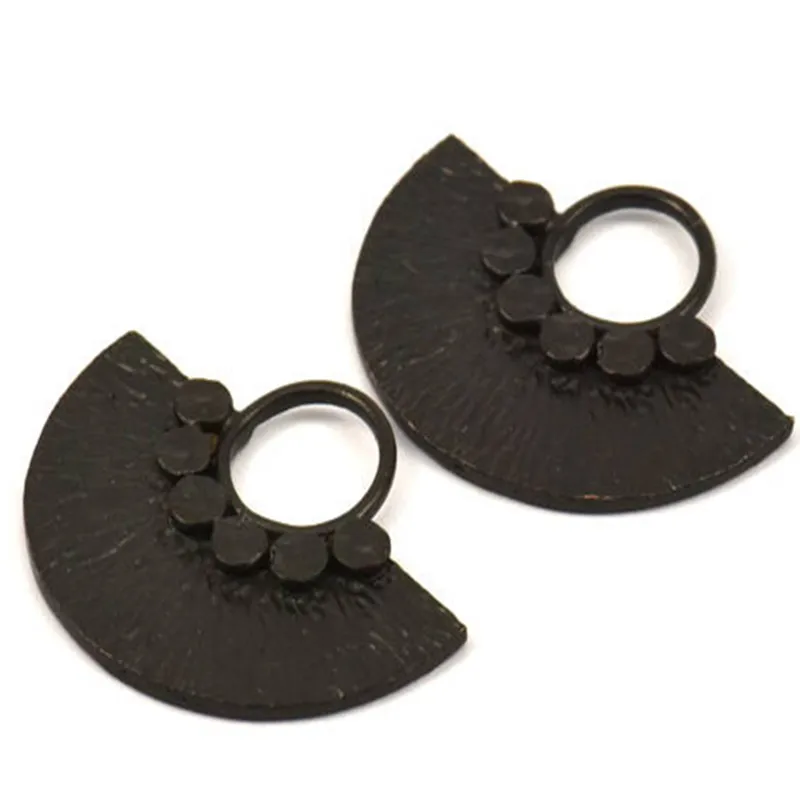 Необработанный латунный круглый полукруглый молотковый. Подвески. Подвеска.