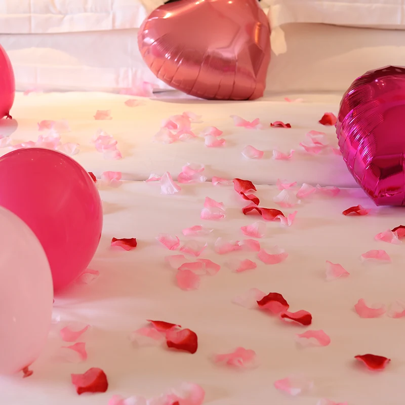 1000pcs 4.5*4.5cm Lifelike Artificial Silk Red Rose Petals Decorations for Wedding Party Marriage bed decoration 7Z SH012-1000 | Дом и сад
