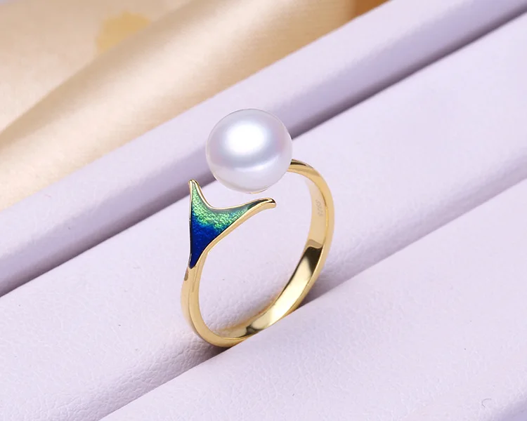 Женское кольцо с синей подвеской в виде русалки маленькое натуральным жемчугом