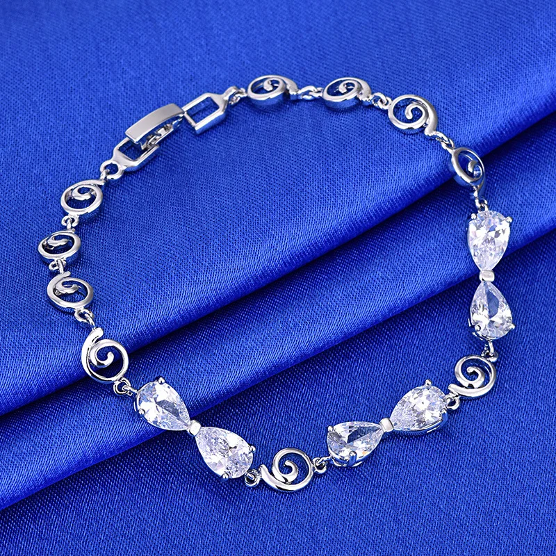 Инкрустация из циркония подарок для подруги галстук бабочка полевой спиральный