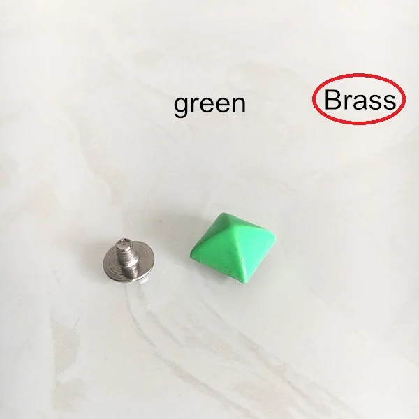 Green 30 компл. пухлая Пирамида заклепки Спайк с винтом назад мм, 10*10 мм квадратные металлические заклепки Шпильки, DIY заклепки для кожаных поделок, красный, зеленый, бронзовый - Цвет: Green