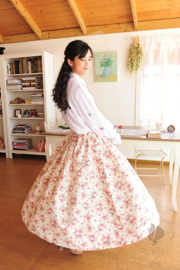 LYNETTE'S CHINOISERIE Autumn Summer New Original Design Women Cotton Vintage Rustic Floral Print Pleated Skirt Detachable Lining