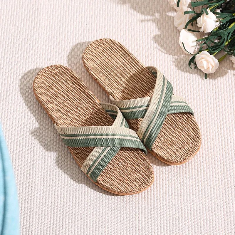 Женские тапочки сандалии шлепанцы Новинка лета 2018 модная дышащая нескользящая