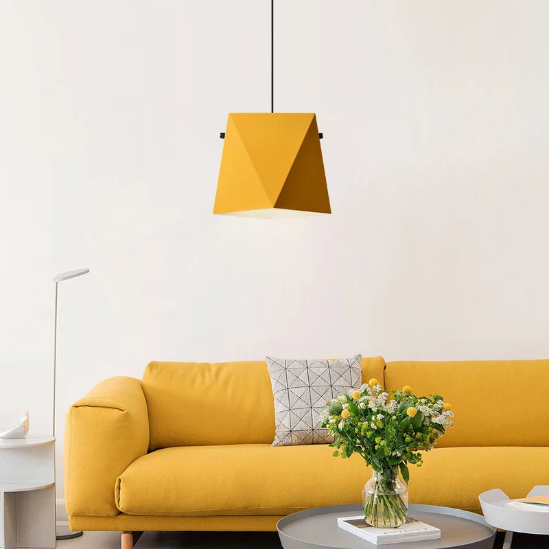 Простой железный многоугольник Notic с подвеской геометрической формы в форме