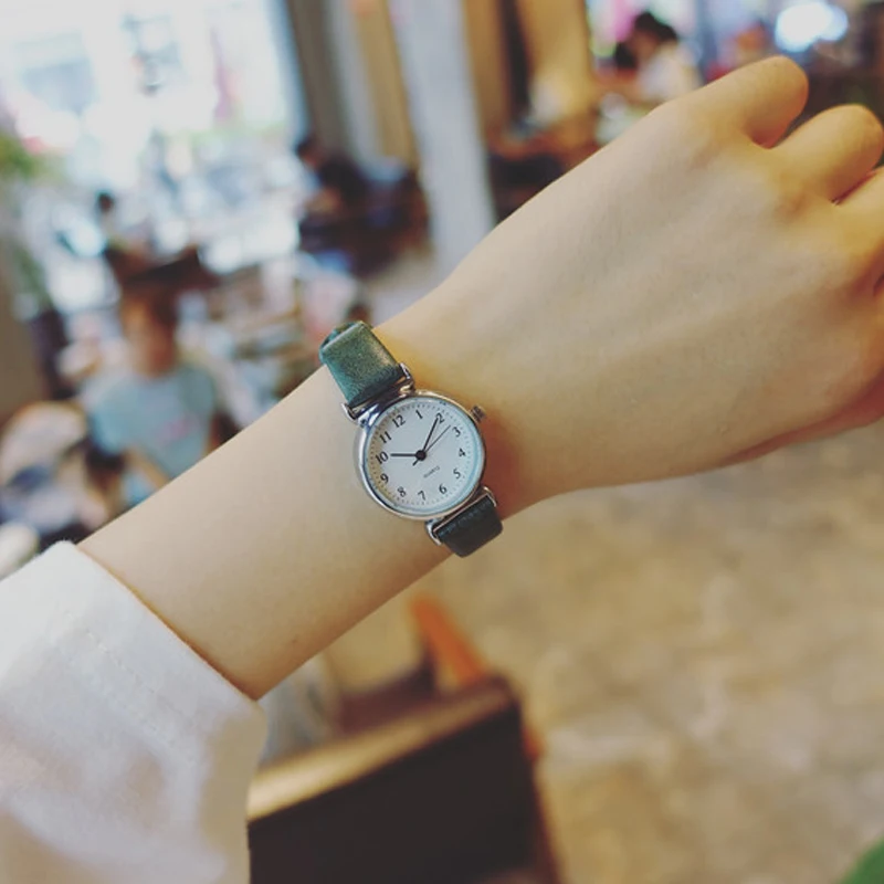 Роскошные винтажные маленькие наручные часы в римском стиле с тонким ремешком из