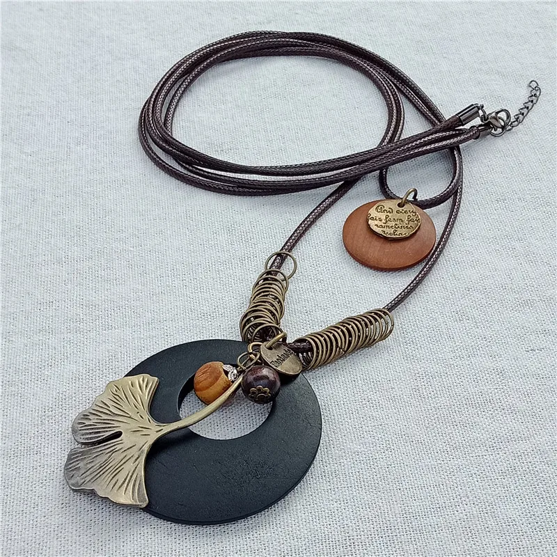 Длинное ожерелье ручной работы с имитацией дерева