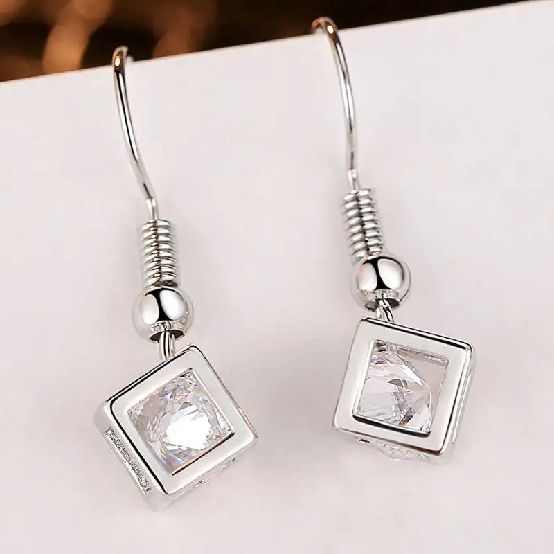 

Women Luxur Zircon Earrings Cube Creative CZ Earrings Gold Transparent For Women Women Wedding Engagement Jewelry Accessories