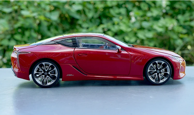 Изысканный подарок 1:18 LEXUS LC500h сплав модель автомобиля, высокая имитация металлическая модель автомобиля, расширенная коллекция и подарок